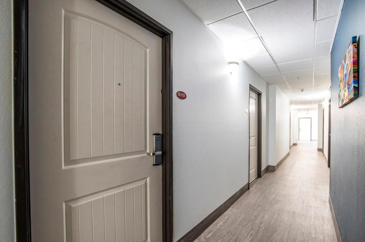 Sierra Vista Studio Apartment With Full Kitchen And King Bed Zewnętrze zdjęcie